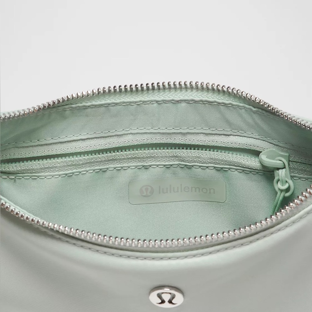 NWT- Lululemon City Essentials Small Shoulder Bag 3L - Pelican - Picture 9 of 9